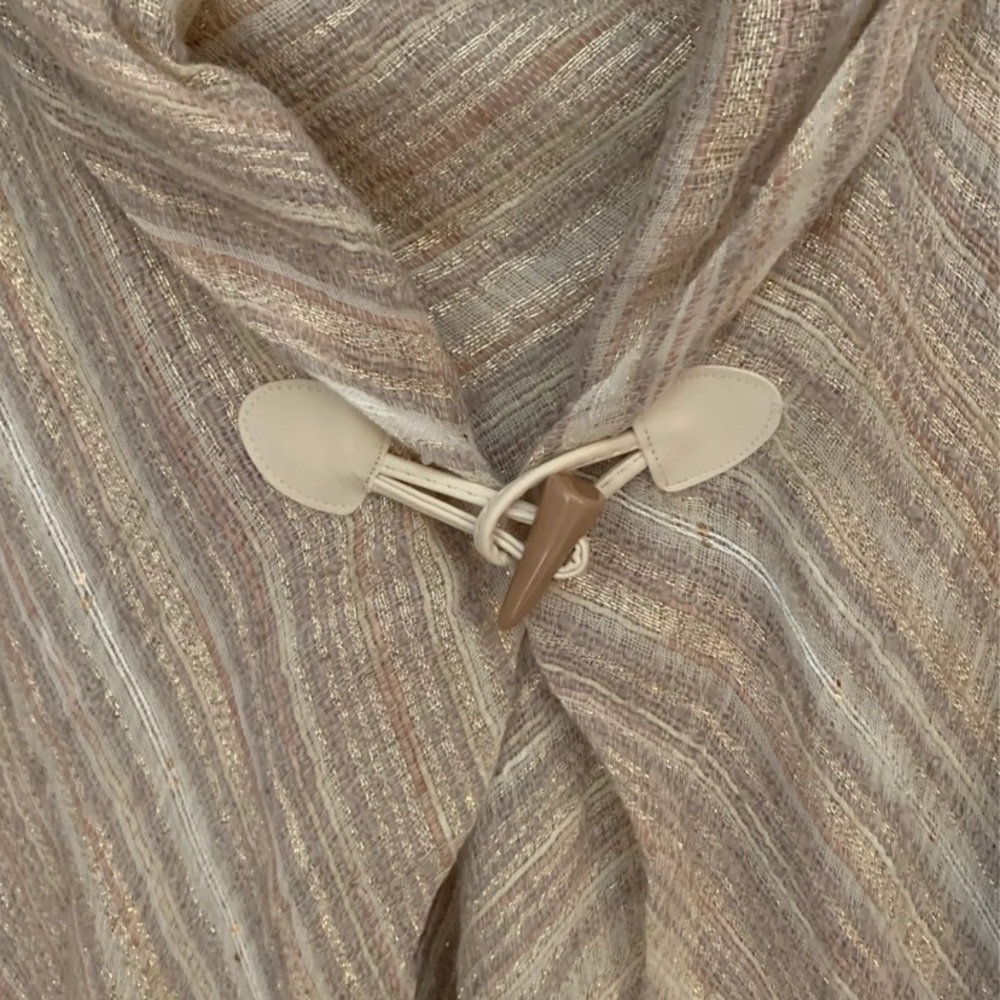 Wrap - Picture 4 of 4